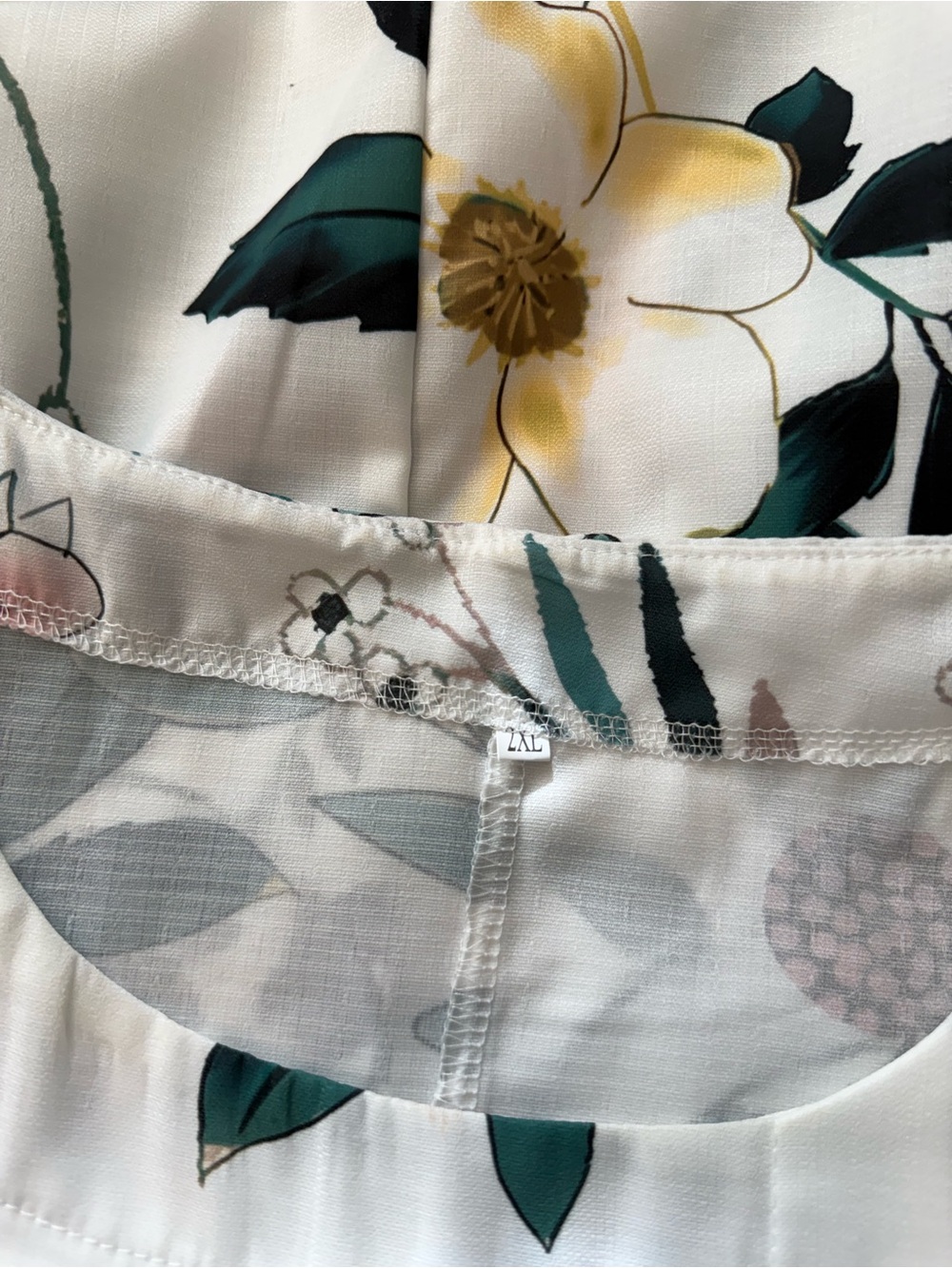 🫶🏻 Foral Button Blouse - Picture 4 of 4